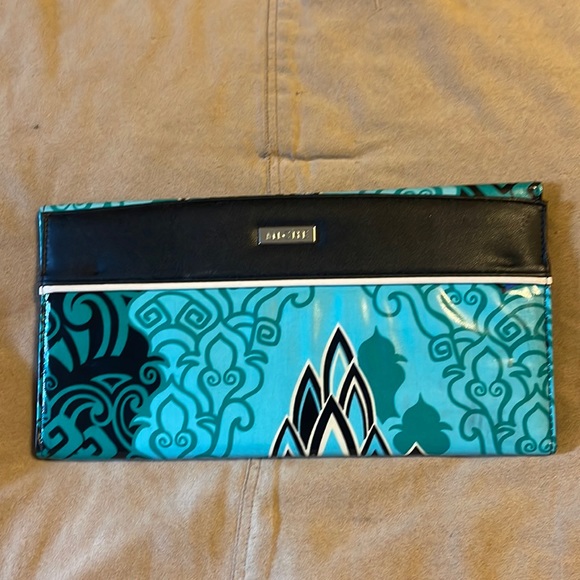 Miche Handbags - Miche Classic magnetic interchangeable handbag shell.